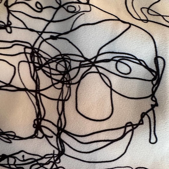 Melissa McCarthy Seven7 Top Crew Neck Sleeveless Flowy Layer Face Print White 3X - Picture 5 of 12